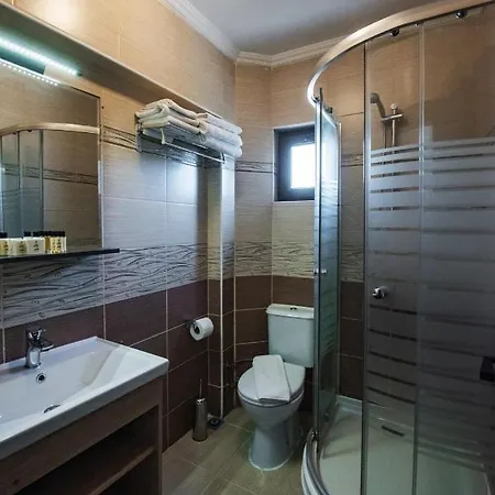 Hotel Ebruli 2*