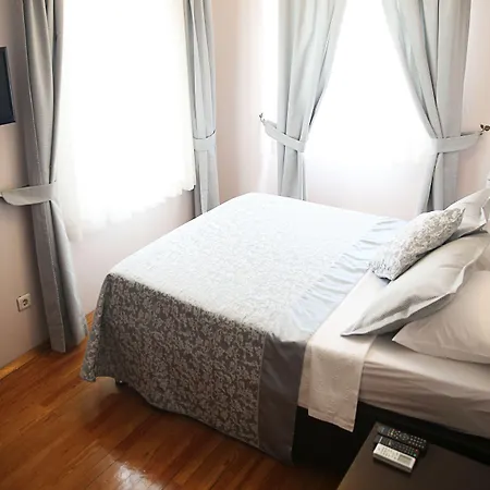 Hotel Ebruli